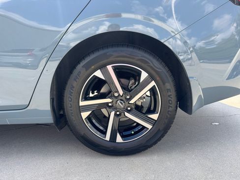 Used 2024 Nissan Sentra SV FWD image 26