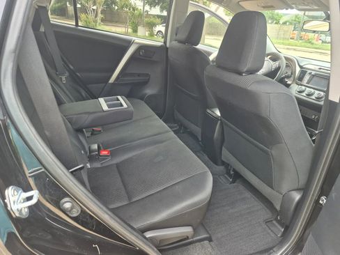 Used 2014 Toyota RAV4 LE FWD image 16