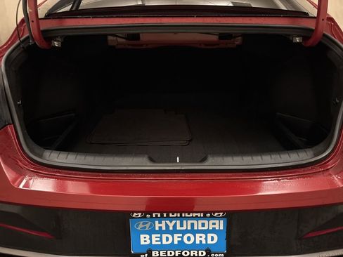 Used 2024 Hyundai Elantra SEL image 10