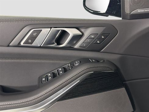 New 2026 BMW X5 xDrive40i AWD/4WD image 18