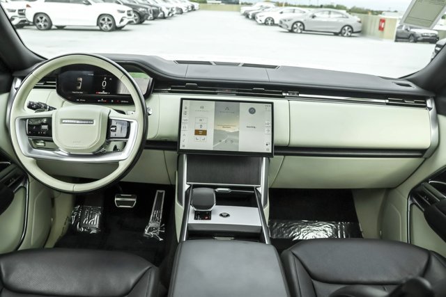 Used 2024 Land Rover Range Rover Long Wheelbase SE AWD/4WD image 20