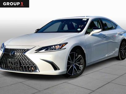 Certified 2023 Lexus ES 350 w/ Premium Package