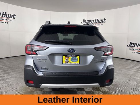 Used 2023 Subaru Outback Touring XT image 6