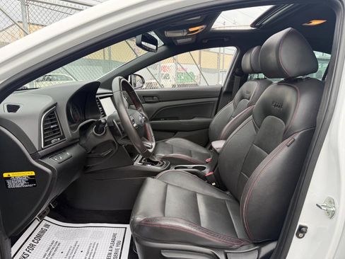 Used 2017 Hyundai Elantra Sport w/ Sport Premium Package 06 FWD image 9