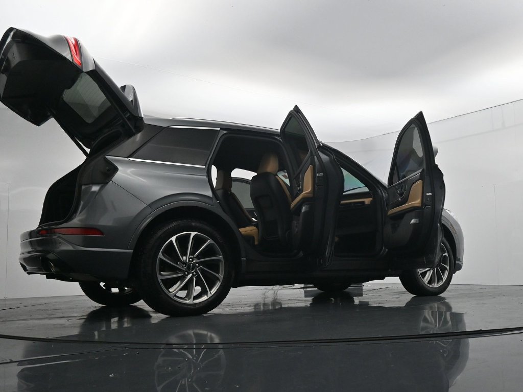 Used 2023 Lincoln Corsair Grand Touring AWD/4WD image 44