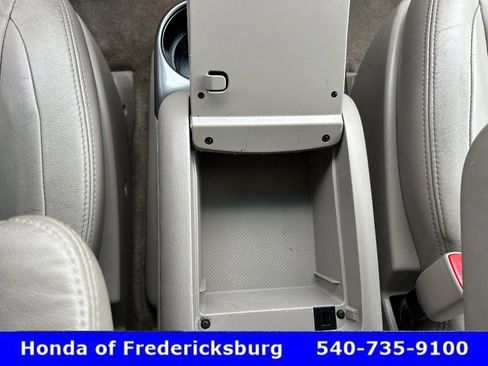 Used 2007 Toyota Sienna XLE image 36