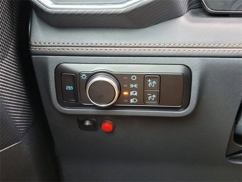 Used 2024 Ford Mustang GT Premium image 36