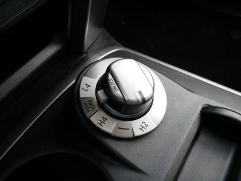 Certified 2024 Toyota 4Runner SR5 Premium image 28