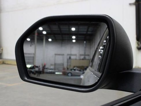 Used 2022 Ford Explorer XLT RWD image 37