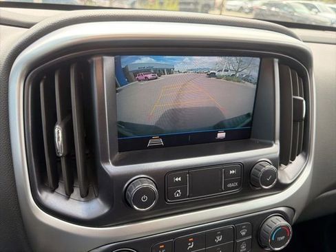 Used 2022 Chevrolet Colorado LT w/ LT Convenience Package AWD/4WD image 23