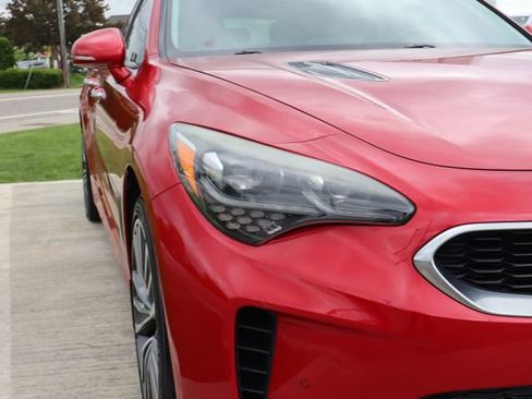 Used 2019 Kia Stinger Premium AWD/4WD image 4