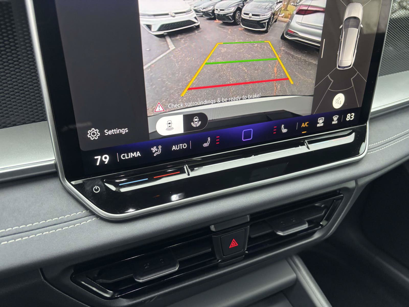 New 2026 Volkswagen Tiguan SE R-Line AWD/4WD image 21