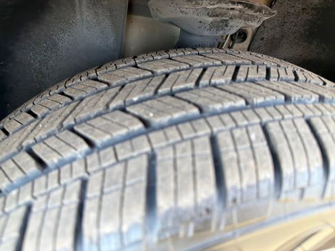 Used 2023 Volkswagen Taos SE image 36