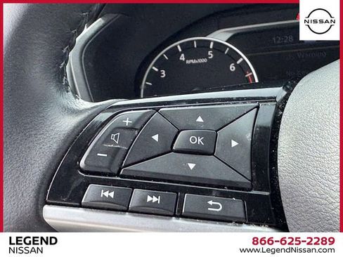Used 2024 Nissan Altima 2.5 SV w/ SV Premium Package AWD/4WD image 19