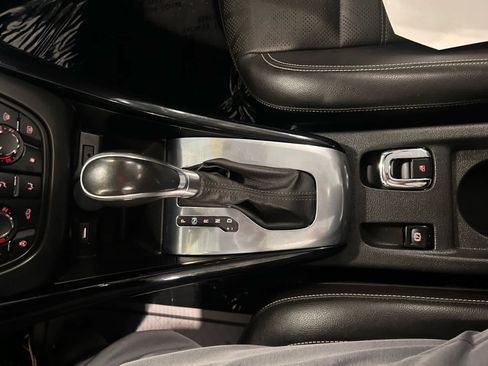 Used 2017 Buick Cascada Premium image 21