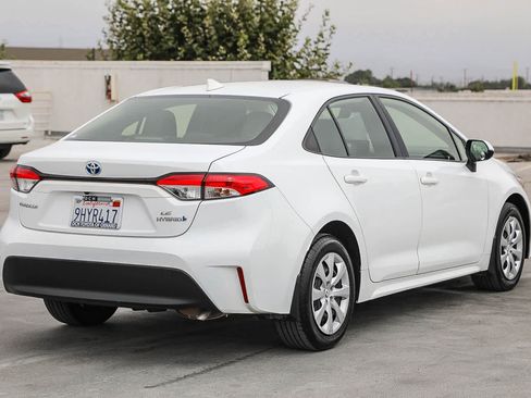 Used 2023 Toyota Corolla LE FWD image 5