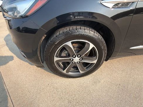 Used 2018 Buick Enclave Premium w/ Trailering Package AWD/4WD image 24
