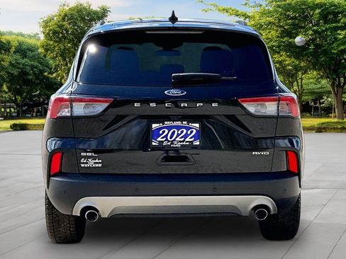 Certified 2022 Ford Escape SEL AWD/4WD image 4
