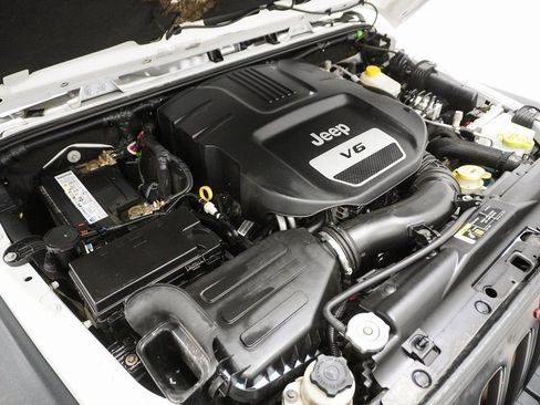 Certified 2018 Jeep Wrangler Unlimited Rubicon image 9