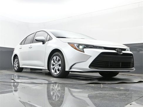 New 2026 Toyota Corolla LE image 22