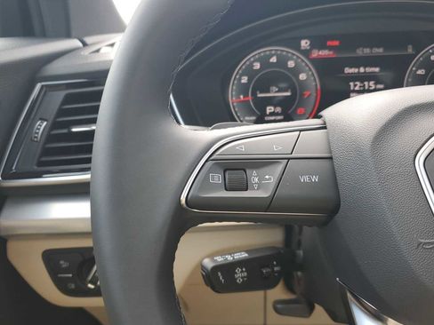 Certified 2025 Audi Q5 2.0T Premium w/ Convenience Plus Package image 17