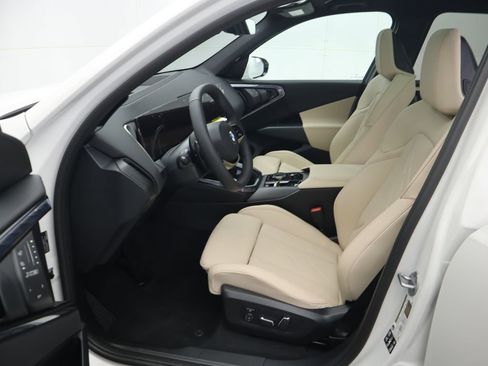 Certified 2025 BMW X3 xDrive30i w/ Premium Package image 20