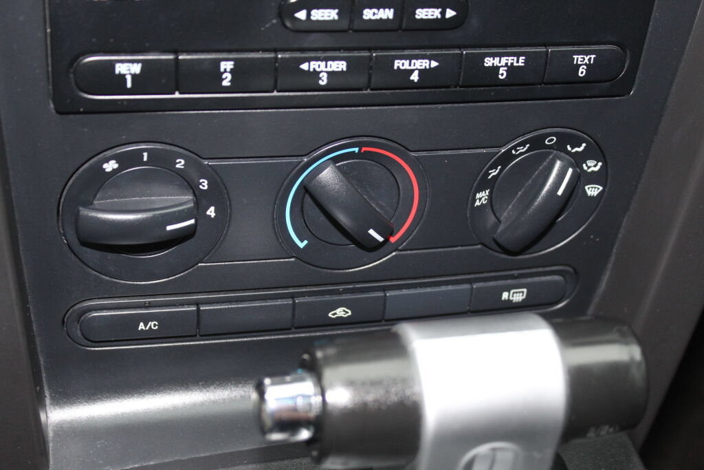 Used 2006 Ford Mustang GT RWD image 23
