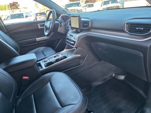 Used 2023 Ford Explorer XLT w/ Equipment Group 202A image 26