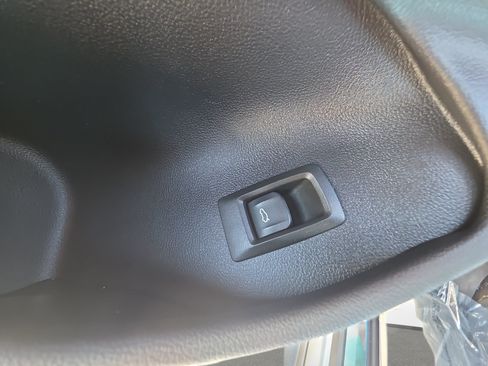 Used 2025 BMW i4 eDrive40 RWD image 13