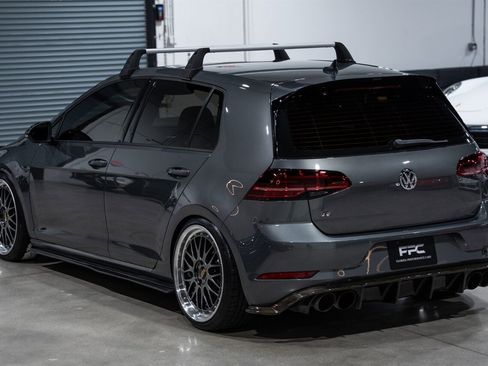 Used 2019 Volkswagen Golf R 4-Door image 69