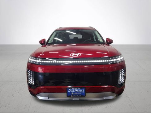 New 2026 Hyundai Ioniq 9 SEL image 3