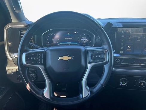 Used 2022 Chevrolet Silverado 1500 LT image 5