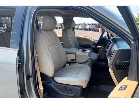 Used 2020 Ford F150 XLT w/ Equipment Group 302A Luxury AWD/4WD image 8