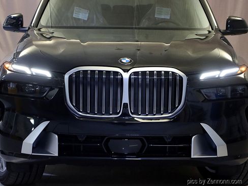 Used 2026 BMW X7 xDrive40i image 6