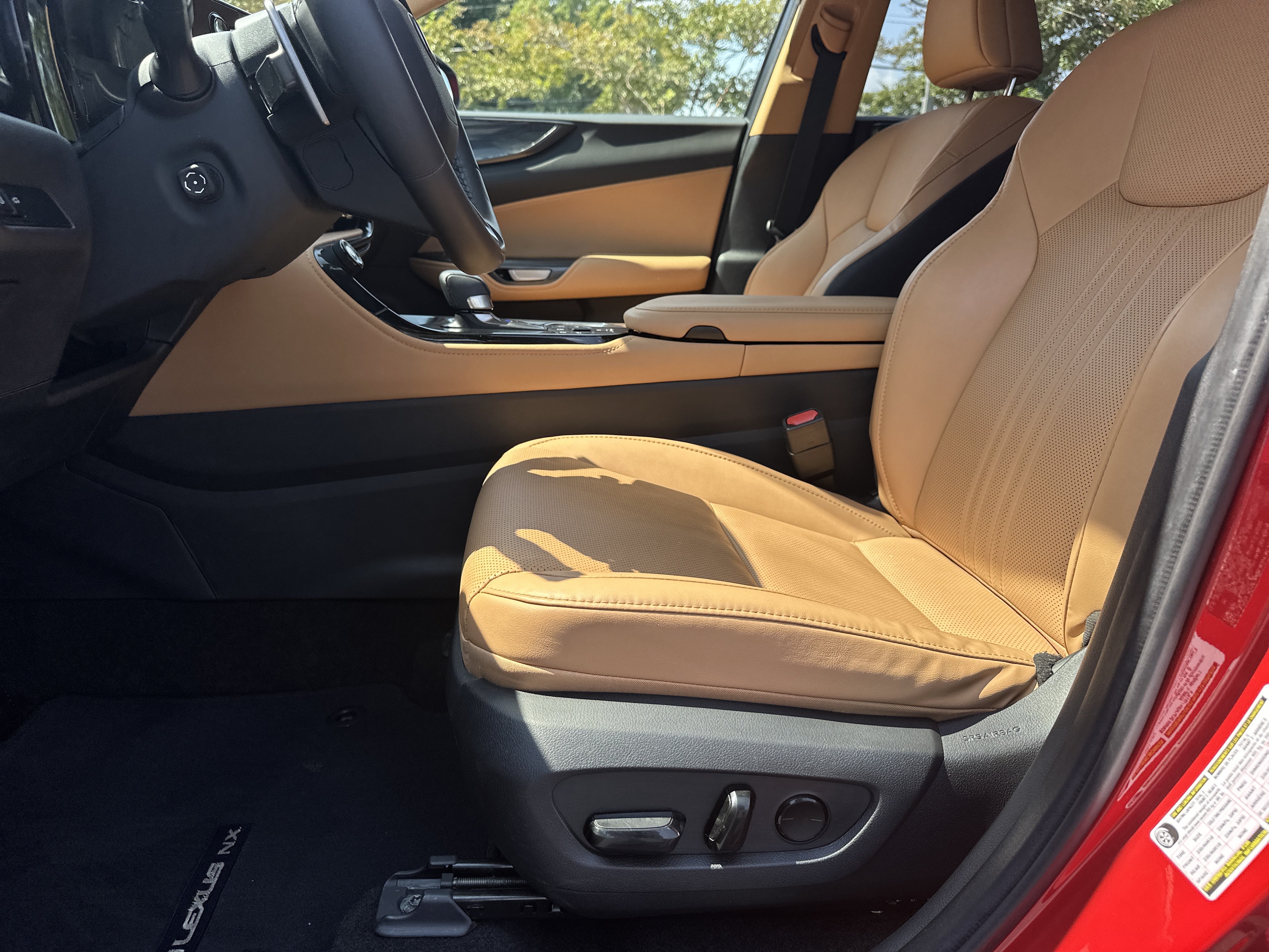 Used 2023 Lexus NX 350 AWD image 11
