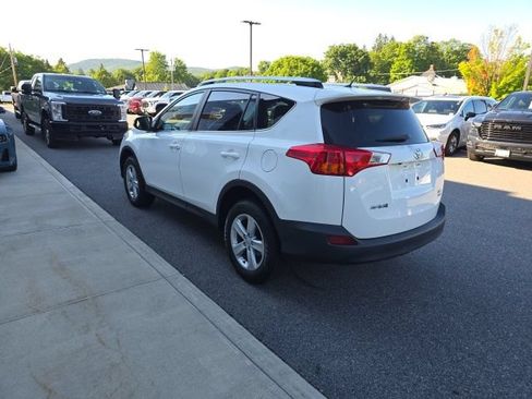 Used 2013 Toyota RAV4 XLE AWD/4WD image 4