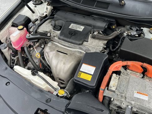 Used 2015 Toyota Camry LE image 23