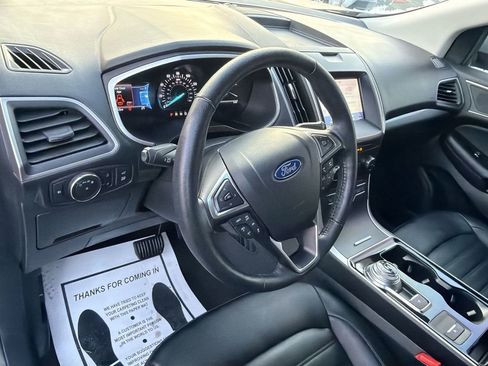 Used 2020 Ford Edge SEL w/ Convenience Package image 16