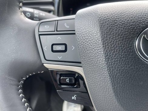 Used 2025 Toyota Camry SE FWD image 22