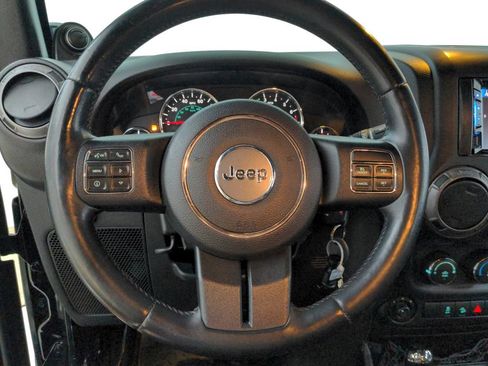 Used 2014 Jeep Wrangler Unlimited Sport w/ Quick Order Package 24S AWD/4WD image 18