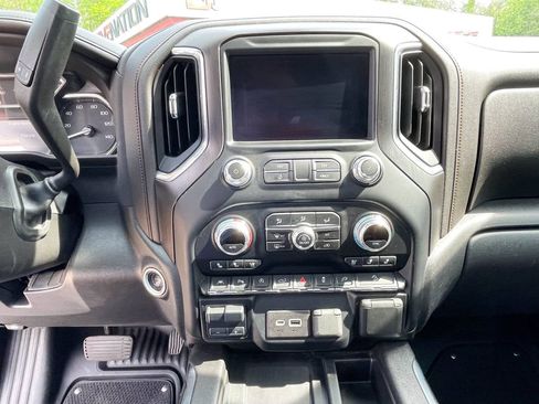 Used 2022 GMC Sierra 1500 AT4 w/ AT4 Premium Package image 13