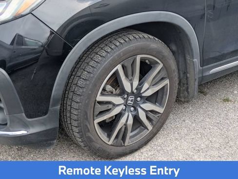 Used 2019 Honda Pilot Touring image 6