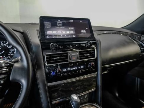 Used 2023 Nissan Armada Platinum w/ Captain's Chairs Package RWD image 32