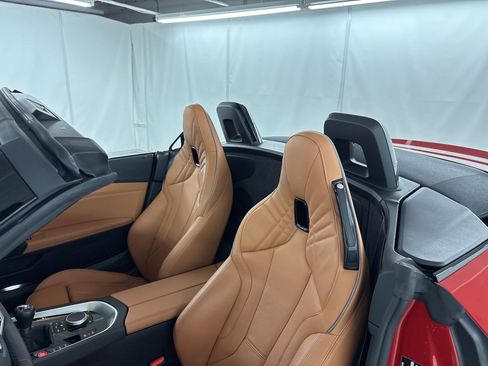 Used 2025 BMW Z4 M40i w/ Edition RWD image 25