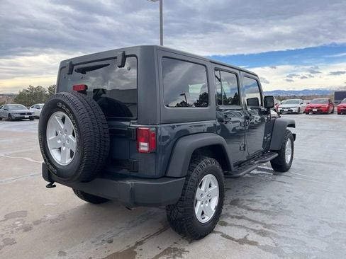 Used 2018 Jeep Wrangler Unlimited Sport S image 7