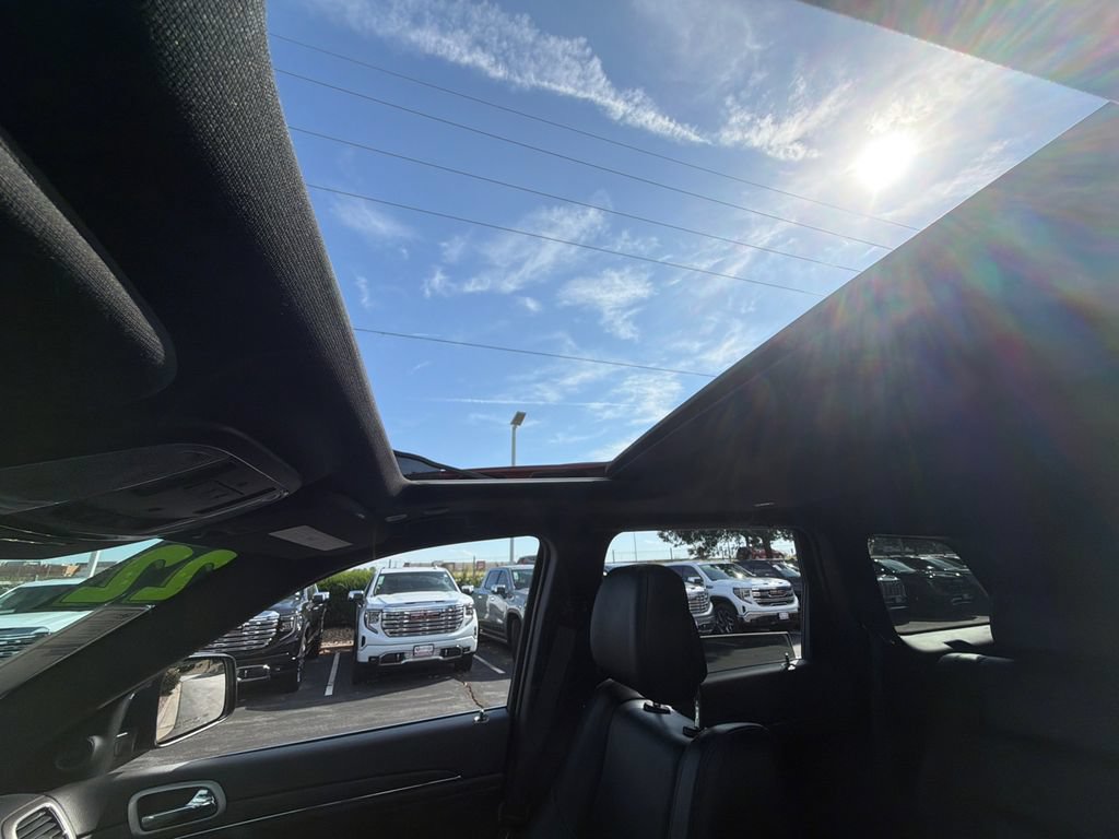 Used 2022 Jeep Grand Cherokee Limited w/ Tech Group AWD/4WD image 28