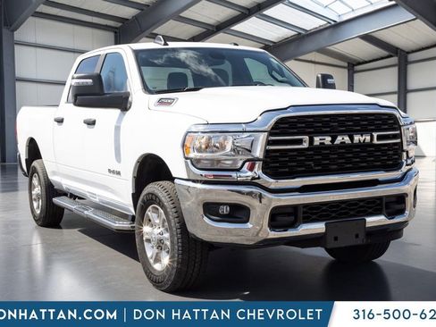 Used 2024 RAM 2500 Big Horn AWD/4WD image 24