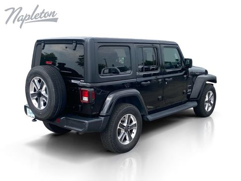 Used 2020 Jeep Wrangler Unlimited Sahara AWD/4WD image 6