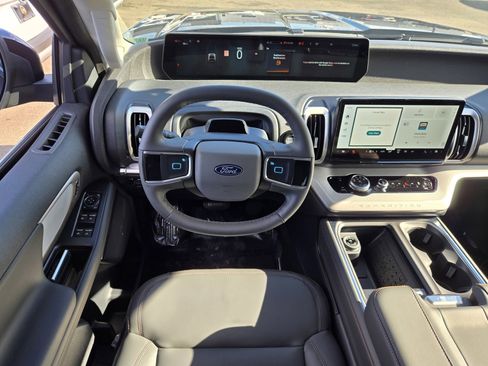 New 2025 Ford Expedition Max Active image 8