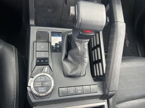 Used 2025 Toyota 4Runner TRD Off-Road Premium image 26